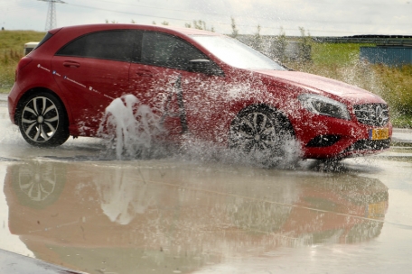 Im Fahrtrainingszentrum in Colmar-Berg lernen Verkehrsteilnehmer Geschwindigkeit und unvorhersehbare Gefahren besser einzuschätzen