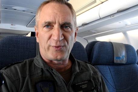 Harold Van Pee ist Befehlshaber des Combined Air Operations Centre im deutschen Uedem, wo über den möglichen Einsatz von Abfangjägern entschieden wird