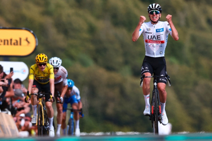 Tour de France / Vingegaard bejubelt zweiten Tour-Triumph - Pogacar gewinnt letztes Duell