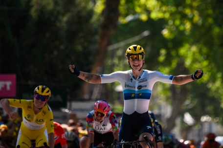 Radsport / Tour de France Femmes: Wiebes wird Favoritenrolle gerecht