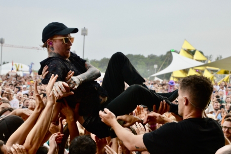 Auf Tuchfühlung mit den Fans: Frank Carter (& The Rattlesnakes) ...