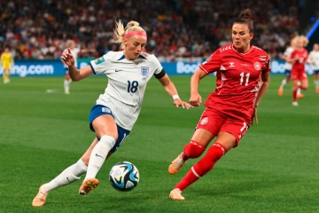 Frauen-WM / Verletzung trübt Englands Erfolg