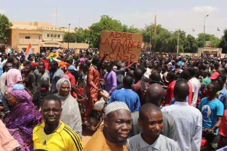 Nach Putsch / Drei Luxemburger werden aus dem Niger evakuiert: Außenminister Jean Asselborn bestätigt Medienberichte