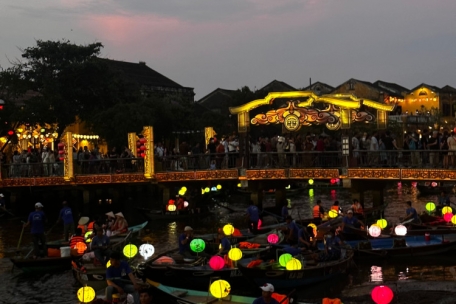 Lichtermeer in Hoi An