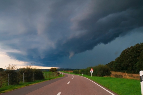 Bedrohliche Wolken / Tornado über Luxemburg? – Météo Boulaide erklärt das Wetterphänomen