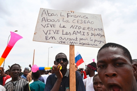 Die ehemalige Kolonialmacht ist unbeliebter denn je: Demonstration unter anderem gegen die französischen Streitkräfte in Niamey