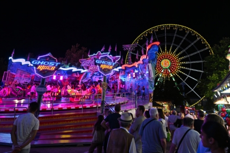 Luxemburg-Stadt / Ein Maskottchen und 211 Attraktionen, Fahrgeschäfte und Buden: Die „Schueberfouer“ in Zahlen