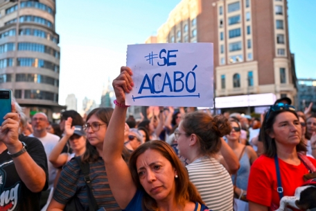 Eine Demonstrantin in Madrid: „Es ist vorbei“