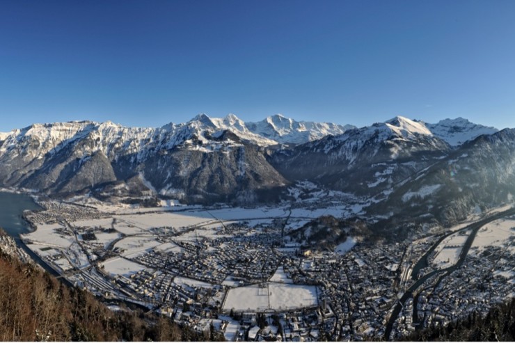 Sponsored Content / Gstaad & Interlaken: ein Schweizer Wintermärchen
