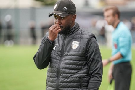 Transfers / So passend wie möglich: Trainer Yannick Kakoko über die drei Neulinge des „Deadline Day“