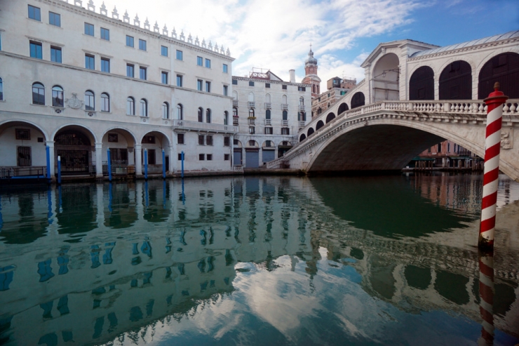 Italien / Venedig will 2024 ein Gebührensystem für Tagestouristen testen