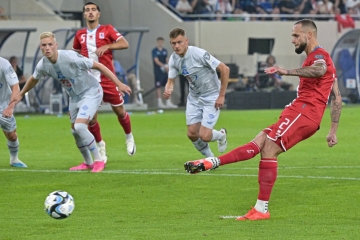 EM-Qualifikation / Luxemburg setzt Erfolgsserie mit 3:1-Sieg gegen Island fort