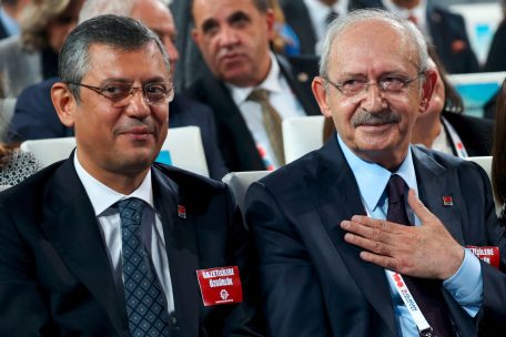 Türkei / Oppositionspartei CHP stürzt Kilicdaroglu und wählt neuen Vorsitzenden