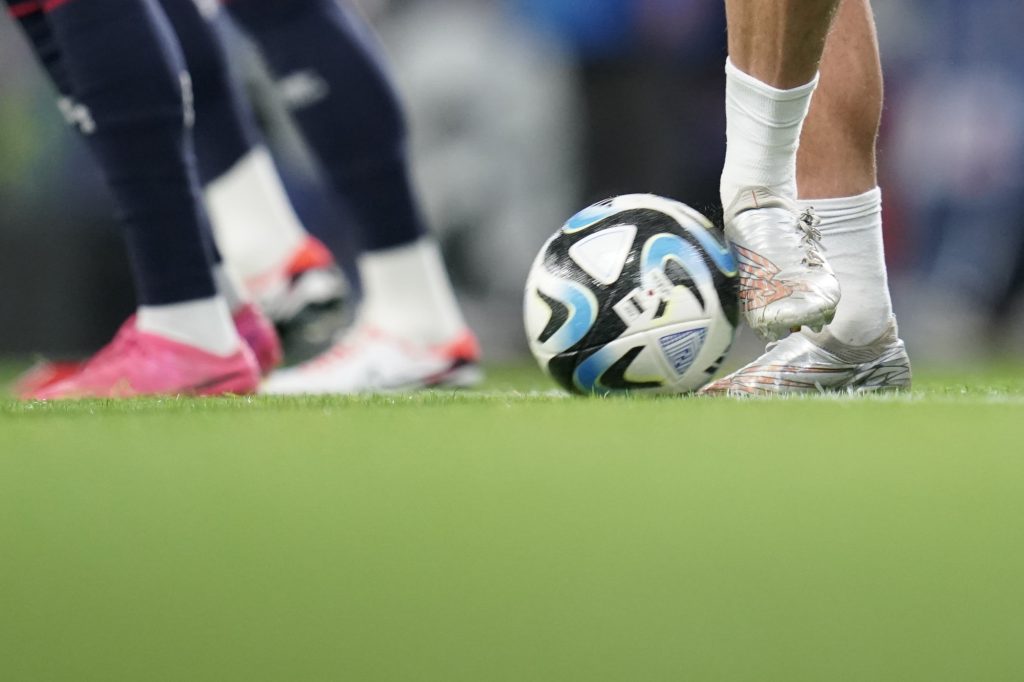 Editorial / Die falsche Pyramide: Über die Verkleinerung der Fußball-Ligen in Luxemburg