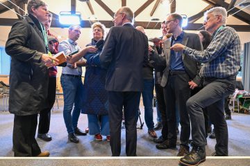 Koalitionsverhandlungen / Der Drei-Phasen-Monat auf Schloss Senningen
