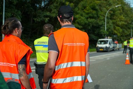 Umwelt / Zollbehörde stellt 79 Verstöße bei grenzüberschreitenden Abfalltransporten fest