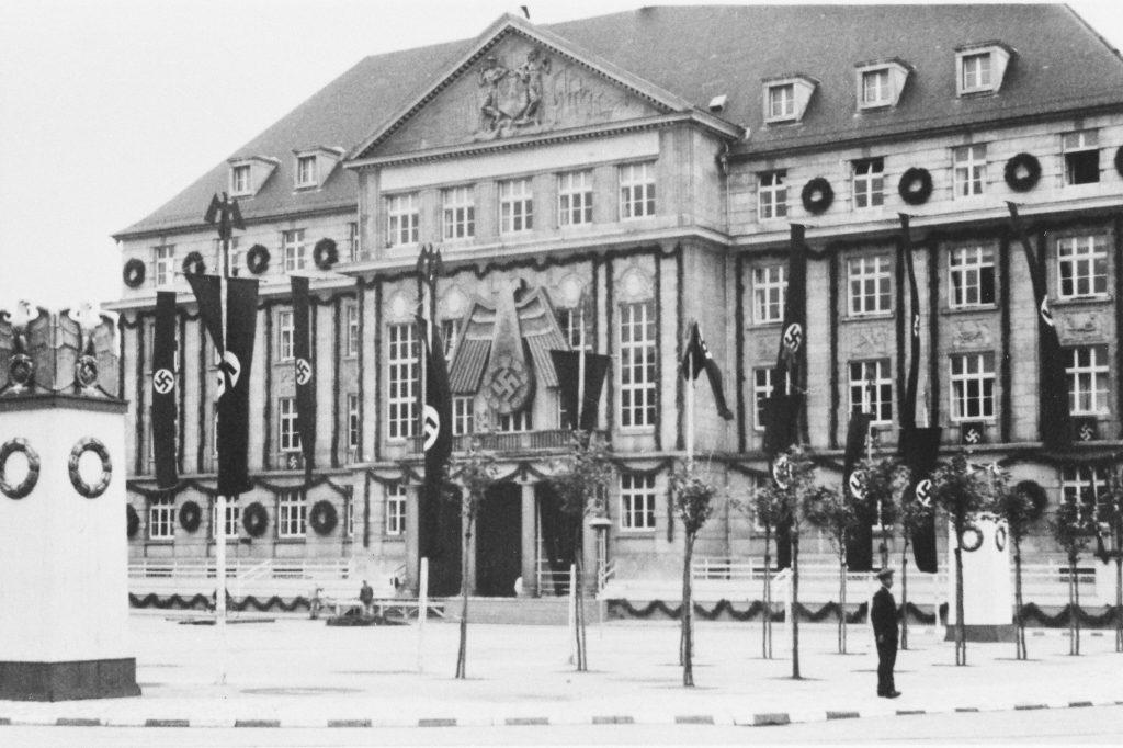 L’histoire du temps présent / Novembre 1943: Des Luxembourgeois déportent d’autres Luxembourgeois