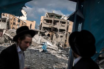 Israel/Iran-Konflikt / Angriffe mit unverminderter Härte – Staatssender in Teheran angegriffen