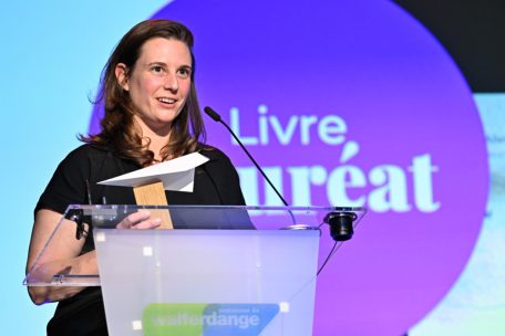 image caption of the photo that is aligned right