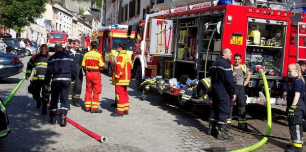 Dachstuhl in Flammen