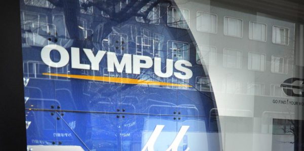 Stellenabbau und Partnersuche bei Olympus