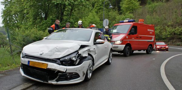 Unfall mit drei Autos sorgt für Verkehrschaos