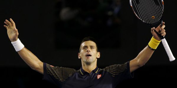 Djokovic mit großer Mühe weiter