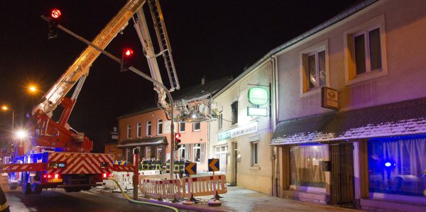 Möbliertes Zimmer in Brand