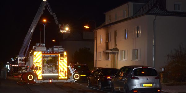 Vier Bewohner erleiden Rauchvergiftung