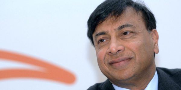 Lakshmi Mittal mit Luxemburger Führerschein