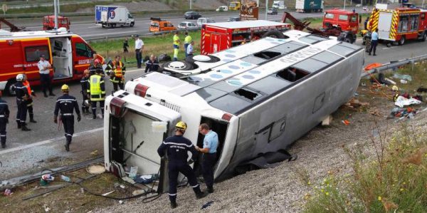 Mehrere Tote bei Unfall mit Reisebus