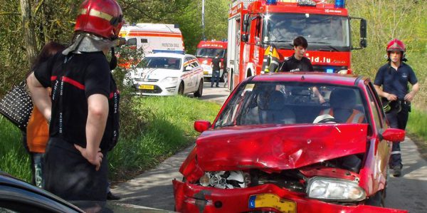 Unfall fordert sechs Verletzte