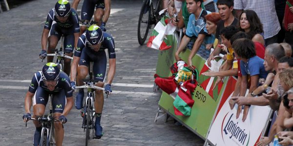 Movistar gewinnt Auftakt