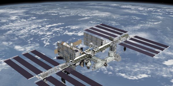 ISS-Besatzung flüchtet vor Weltraumschrott