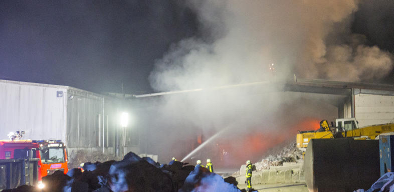 Millionenschaden bei Brand in Spedition